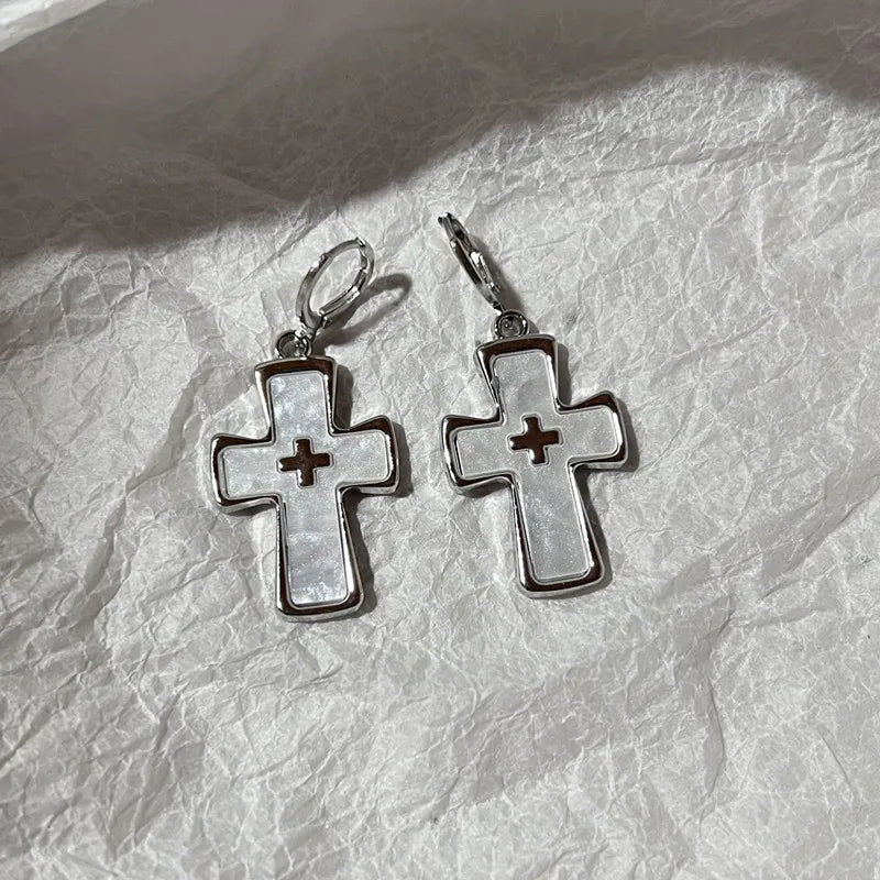Irregular Heart Cross Earrings Women Design Senior Sense of Fashion Personality Earring 2023 Y2K Trendy Party Jewelry Gift