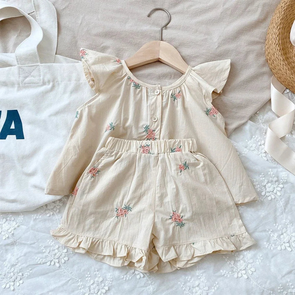 Melario Girls' Summer Fashion Set Children's Flower Print Flying Sleeve Top+Shorts Two Piece Cute Little Girl Refreshing Set