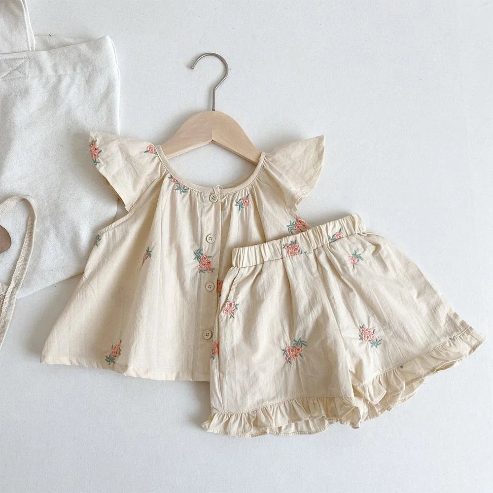 Melario Girls' Summer Fashion Set Children's Flower Print Flying Sleeve Top+Shorts Two Piece Cute Little Girl Refreshing Set