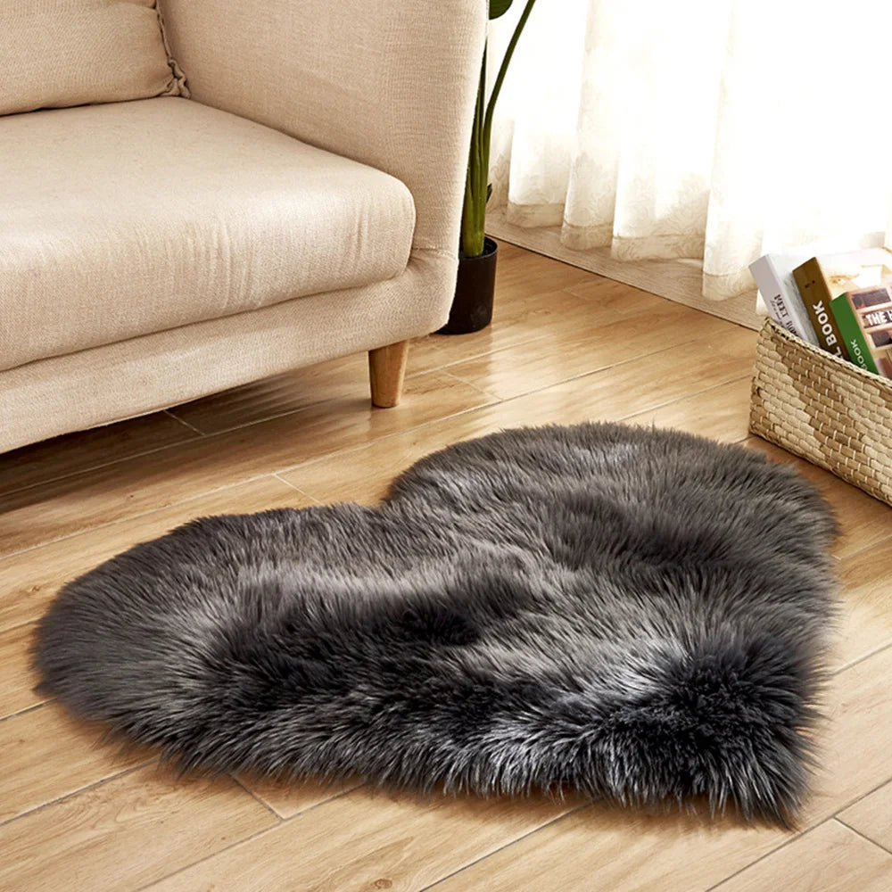 30x40cm Plush Carpet Heart Shaped Faux Fur Rug Imitation Wool Christmas Coffee Table LivingRoom Shag Carpet Solid Color Style