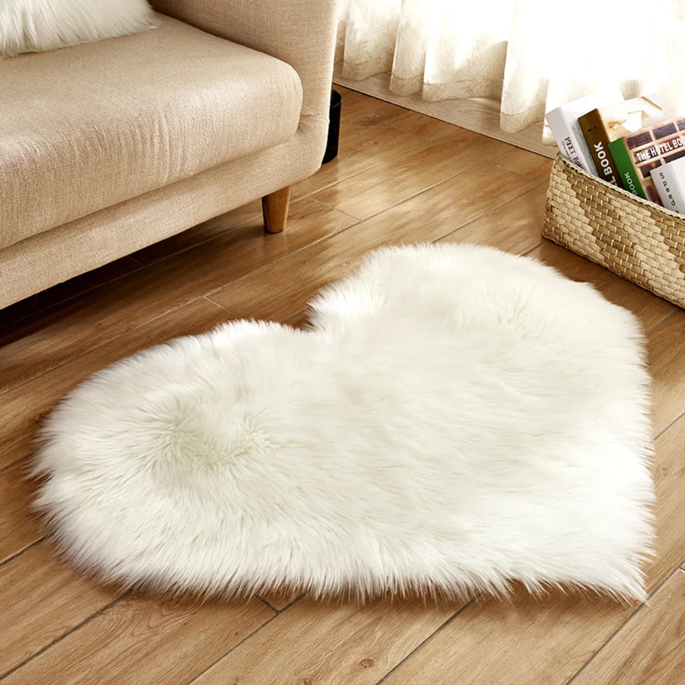 30x40cm Plush Carpet Heart Shaped Faux Fur Rug Imitation Wool Christmas Coffee Table LivingRoom Shag Carpet Solid Color Style