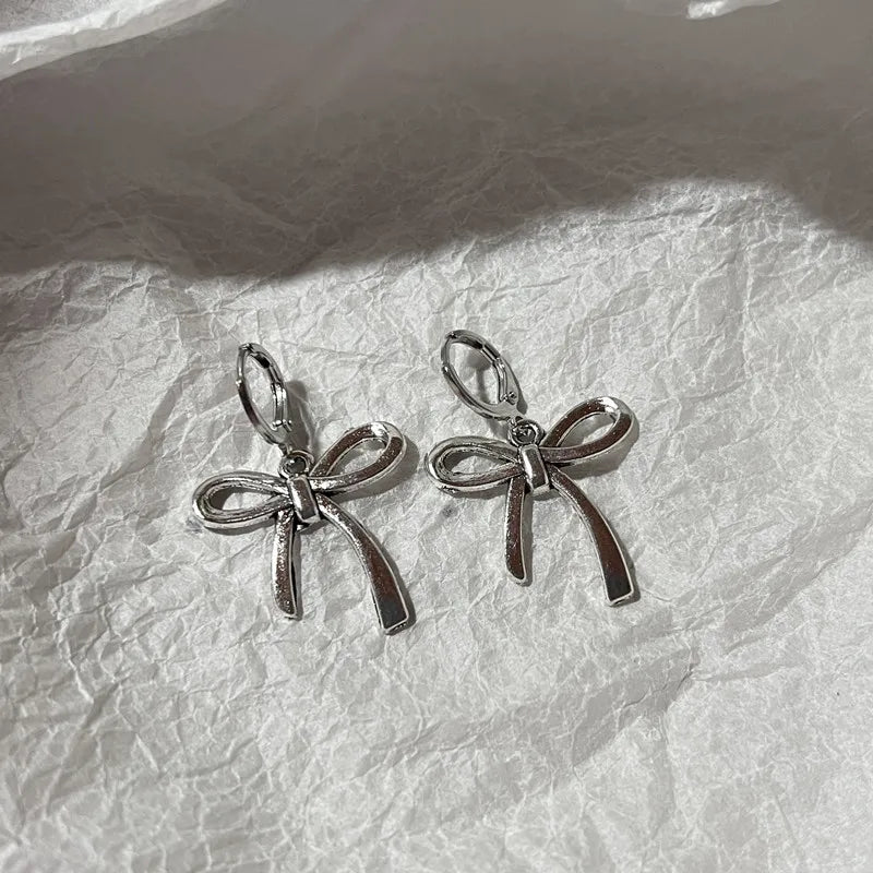 Irregular Heart Cross Earrings Women Design Senior Sense of Fashion Personality Earring 2023 Y2K Trendy Party Jewelry Gift