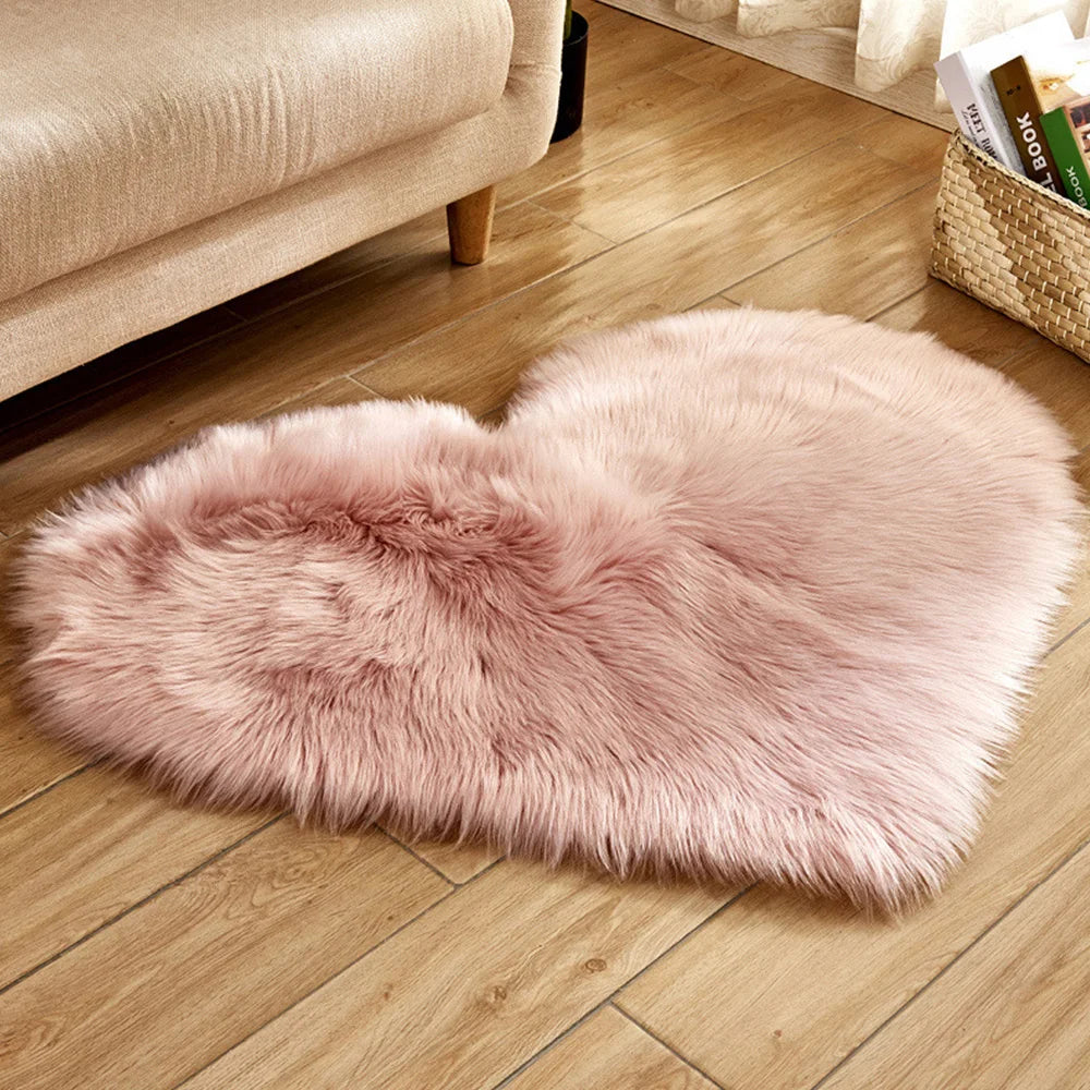30x40cm Plush Carpet Heart Shaped Faux Fur Rug Imitation Wool Christmas Coffee Table LivingRoom Shag Carpet Solid Color Style