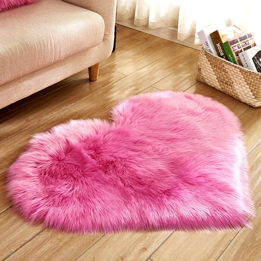 30x40cm Plush Carpet Heart Shaped Faux Fur Rug Imitation Wool Christmas Coffee Table LivingRoom Shag Carpet Solid Color Style