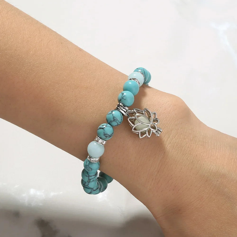 Glow In The Dark Beaded Bracelet For Women Hollow Flower Turtle Lava Stone Beads Elastic Chain Bangle Fashion Luminous Jewelry