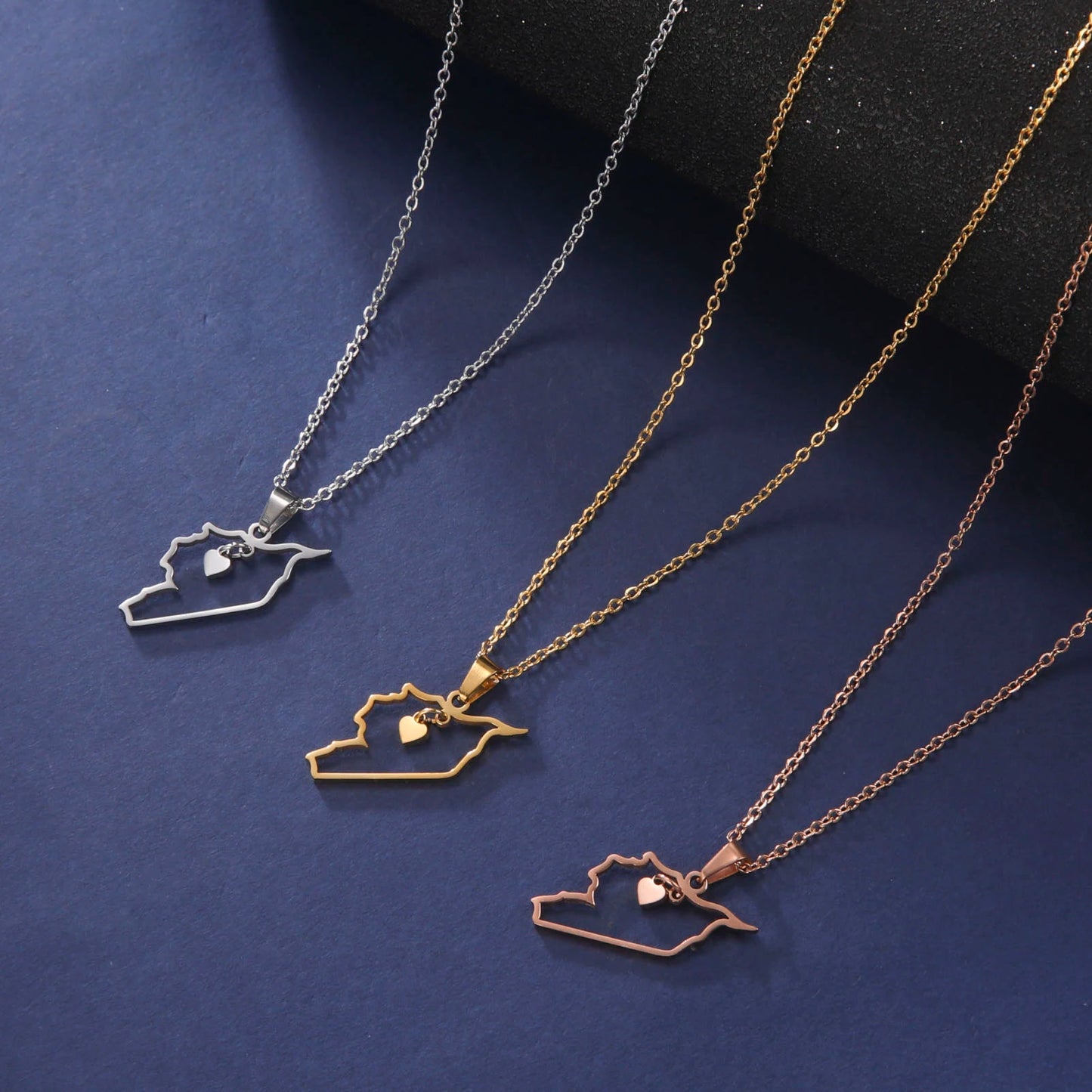 Cazador Stainless Steel Jewelry Geography Necklace Syria Map Heart Pendant Chain Necklace for Women Mother Gift Wholesale