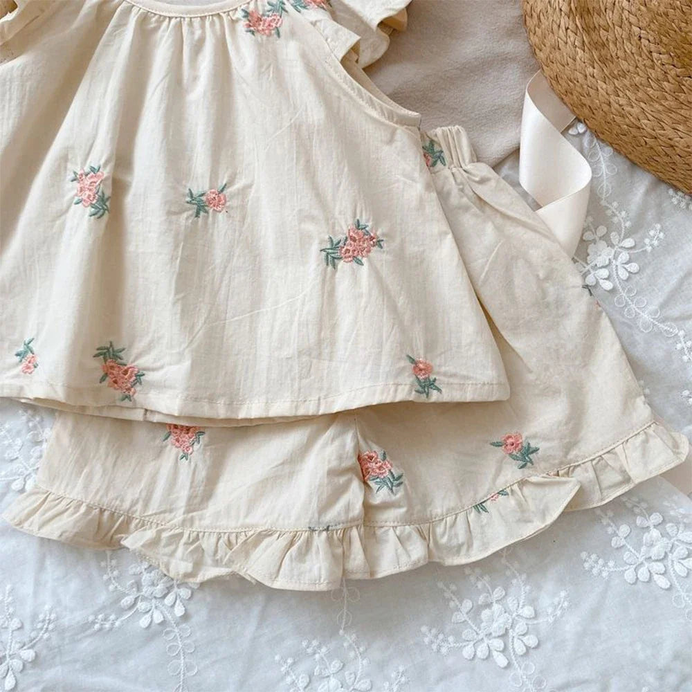 Melario Girls' Summer Fashion Set Children's Flower Print Flying Sleeve Top+Shorts Two Piece Cute Little Girl Refreshing Set