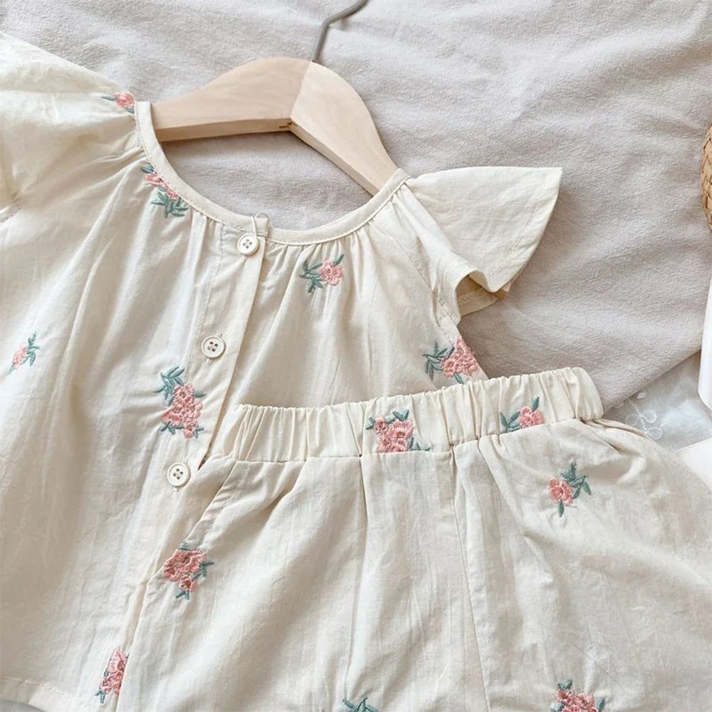 Melario Girls' Summer Fashion Set Children's Flower Print Flying Sleeve Top+Shorts Two Piece Cute Little Girl Refreshing Set