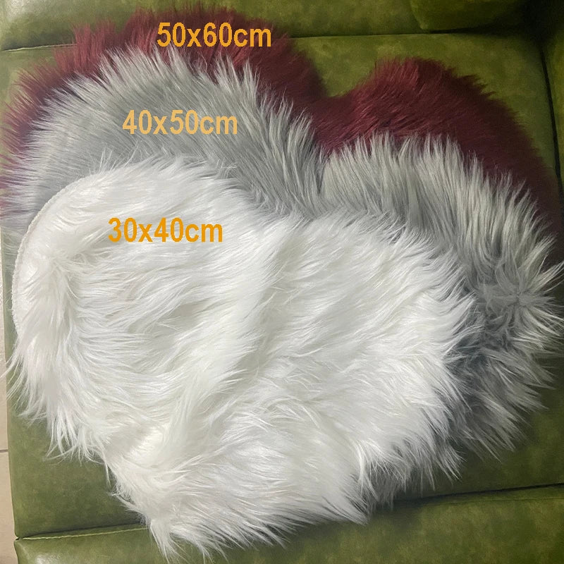 30x40cm Plush Carpet Heart Shaped Faux Fur Rug Imitation Wool Christmas Coffee Table LivingRoom Shag Carpet Solid Color Style
