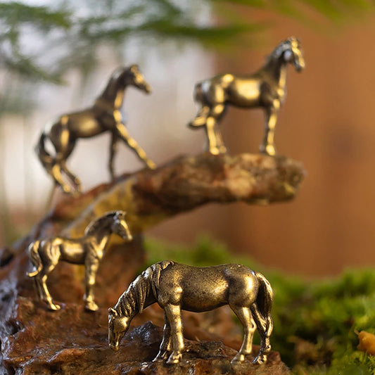 1 Pc Antique Brass Solid Long Tail Horse Figurines Big Feng Shui Ornaments Copper Zodiac Animal Mini Desktop Decoration Crafts