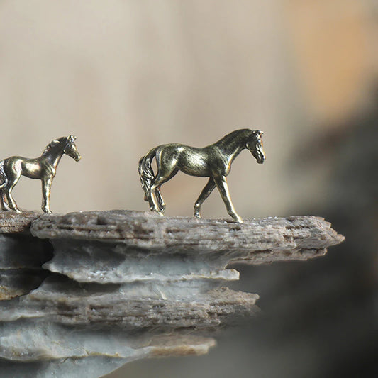 1 Pc Antique Brass Solid Long Tail Horse Figurines Big Feng Shui Ornaments Copper Zodiac Animal Mini Desktop Decoration Crafts