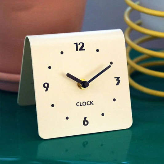 Simple Art Silent Tabletop Clock Acrylic Minimalist Bedside Table Clock Exquisite Desk Clock Gift