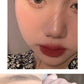 Eyeliner liquid pen is smooth, fast drying, waterproof, durable, not easy to smudge, and very thin eyeliner pen